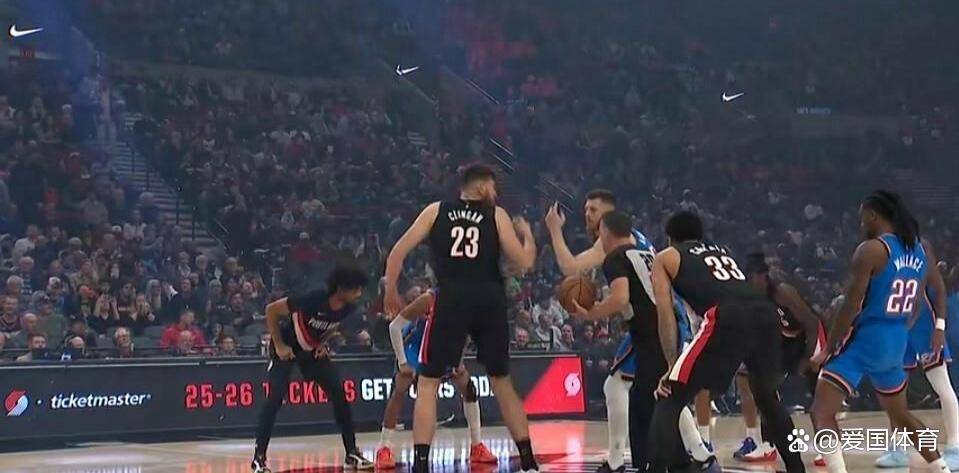 今晚俄克拉荷马雷霆备战CBA常规赛，伤情更新细节曝光，管理层满意，临场指挥获称赞