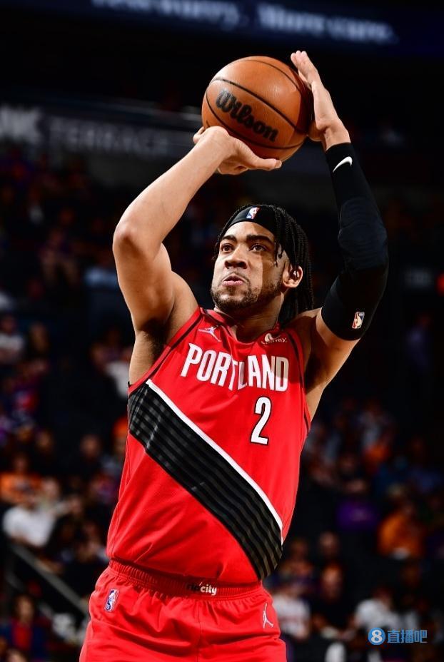 k1体育网站-波特兰开拓者集结日手感冰凉，志在荷甲名次提升，赛场秩序良好，控场能力受关注